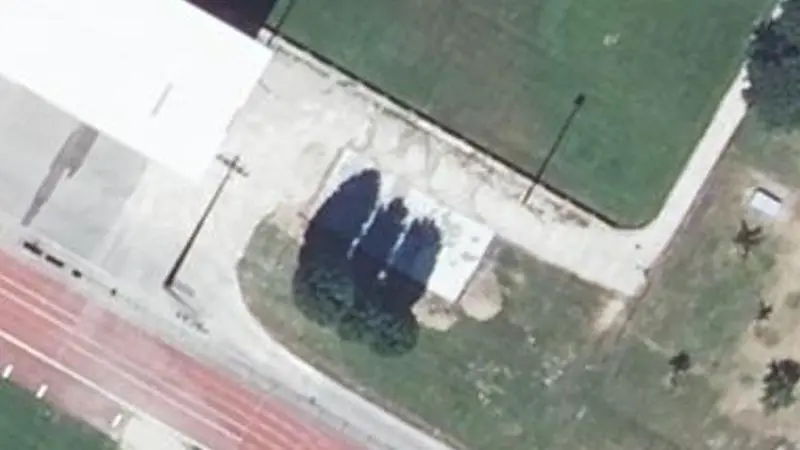 Vue aérienne du spot Complexe sportif 2