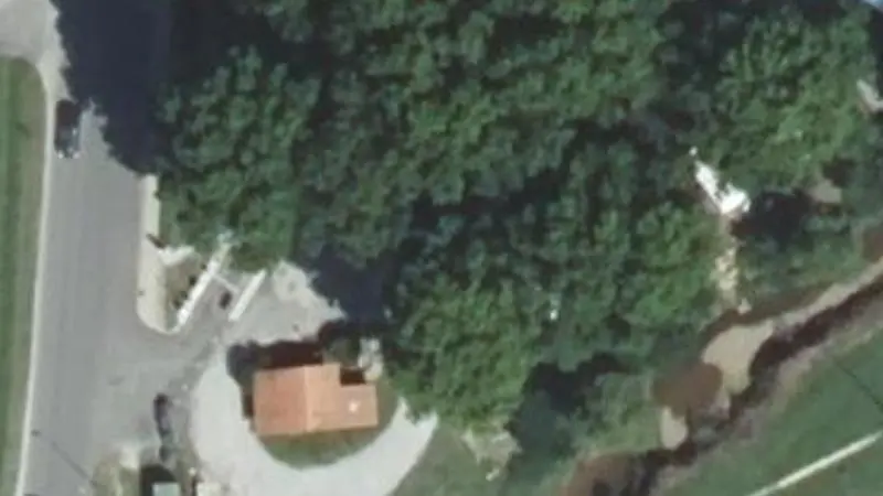 Vue aérienne du spot Piscine de Pouillon